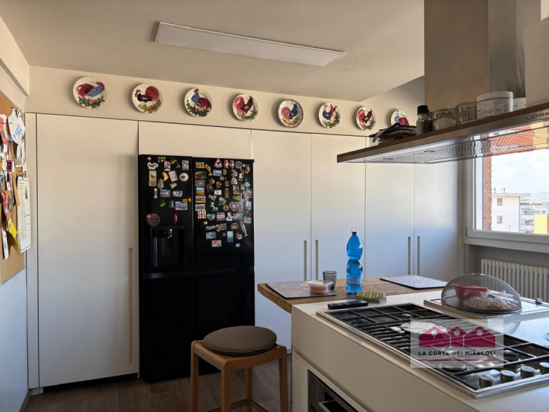 VICENZA: ELEGANTE APPARTAMENTO DI DESIGN DISPOSTO SU TRE LIVELLI, CON TERRAZZE PANORAMICHE, ZONA ...