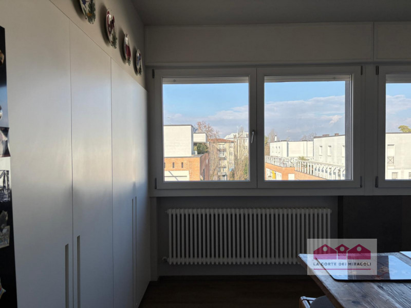 VICENZA: ELEGANTE APPARTAMENTO DI DESIGN DISPOSTO SU TRE LIVELLI, CON TERRAZZE PANORAMICHE, ZONA ...