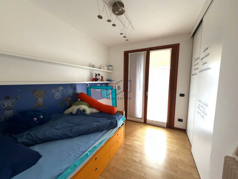 MOTAT DI LIVENZA - (TV)
In vendita in posizione centrale a Motta di Livenza appartamento situato ...