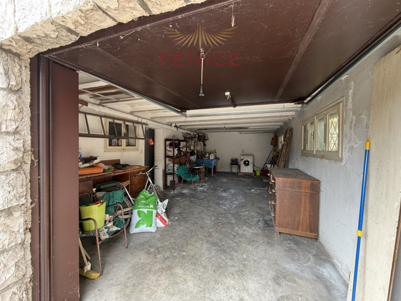 Ai piedi delle colline di Conegliano, in posizione residenziale tranquilla e strategicamente serv...