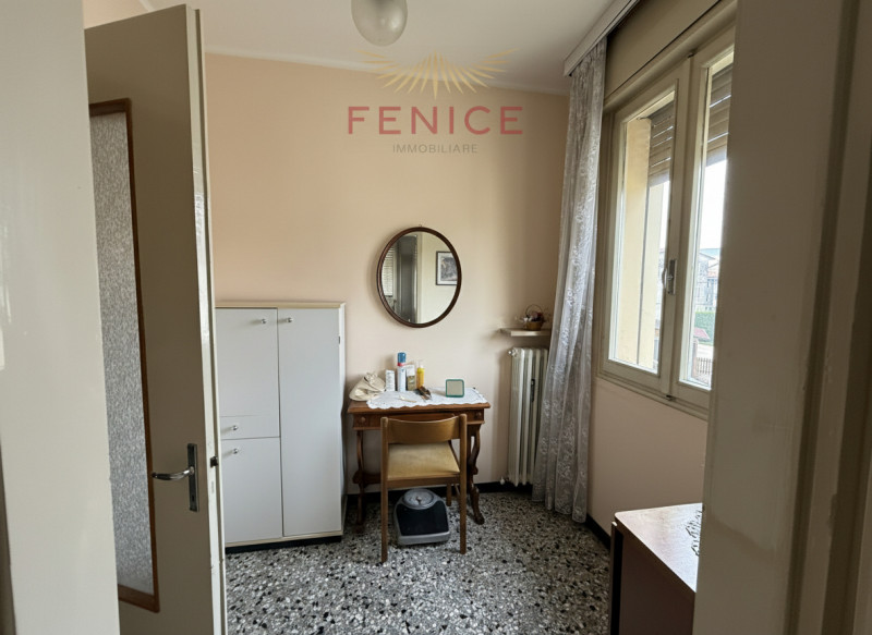 Ai piedi delle colline di Conegliano, in posizione residenziale tranquilla e strategicamente serv...