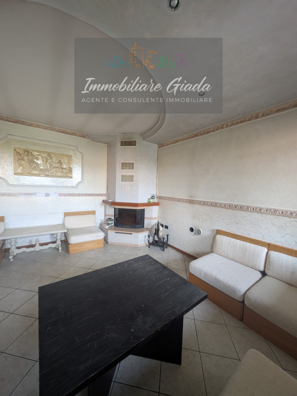 Godega di Sant’Urbano (TV) – Casa indipendente costruita a metà anni 90.
Stai pensando di cambiar...