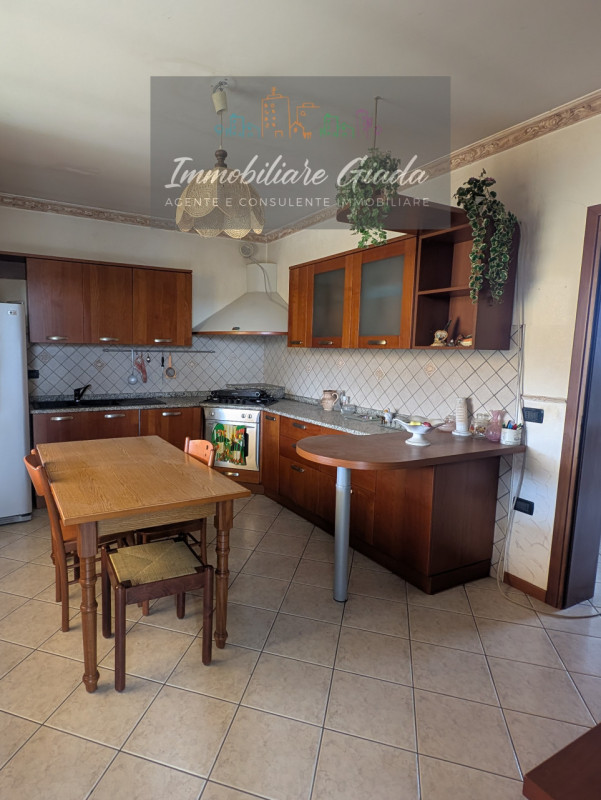 Godega di Sant’Urbano (TV) – Casa indipendente costruita a metà anni 90.
Stai pensando di cambiar...