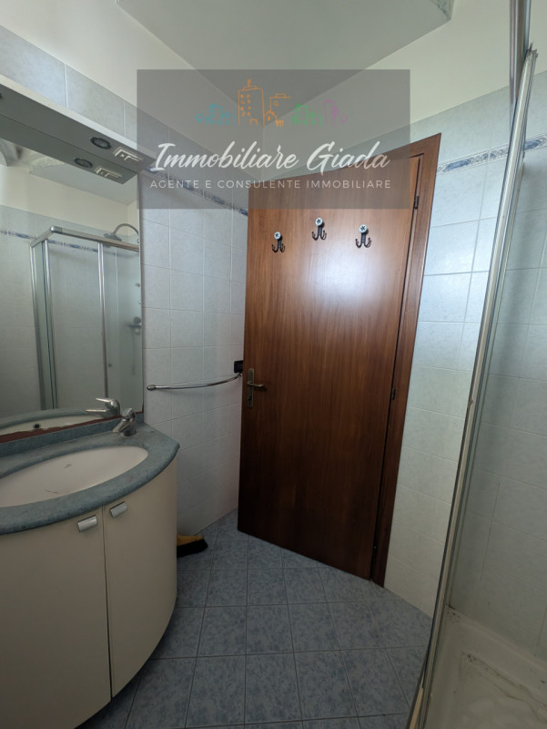 Godega di Sant’Urbano (TV) – Casa indipendente costruita a metà anni 90.
Stai pensando di cambiar...