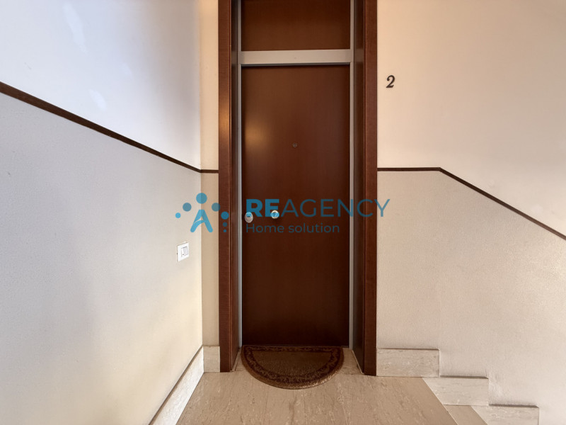 Situato in una tranquilla zona residenziale di Rettorgole, proponiamo in vendita appartamento pia...