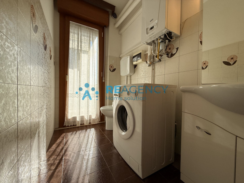 Situato in una tranquilla zona residenziale di Rettorgole, proponiamo in vendita appartamento pia...