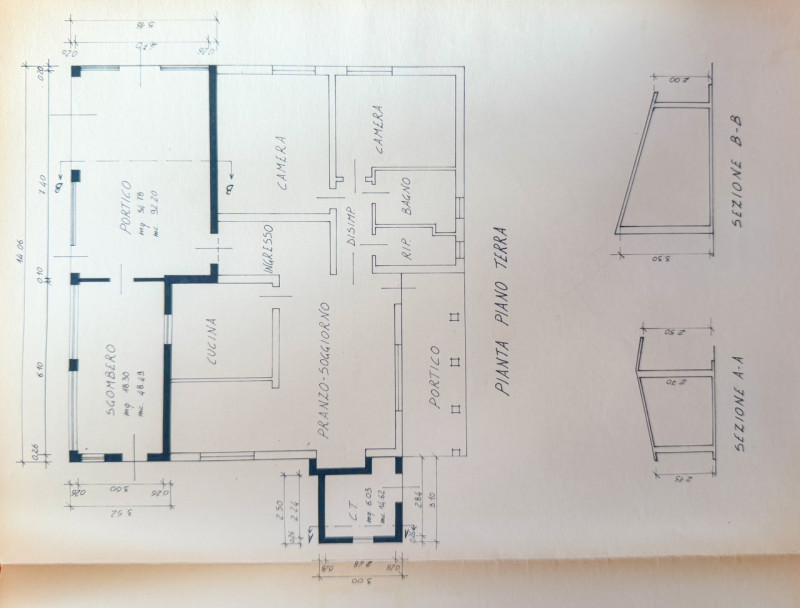 (Per INFO Vittorio 3517343301) In vendita a Piombino Dese (PD), immersa nella pace della campagna...