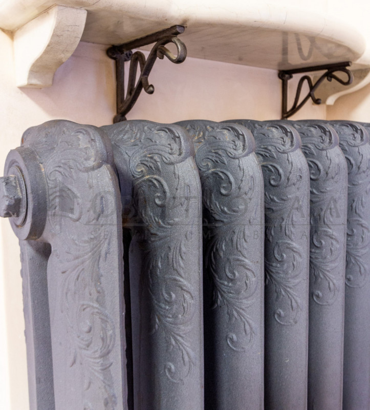 Rif. AT249 - Proponiamo in vendita un luminoso appartamento sito al primo piano di un’elegante vi...