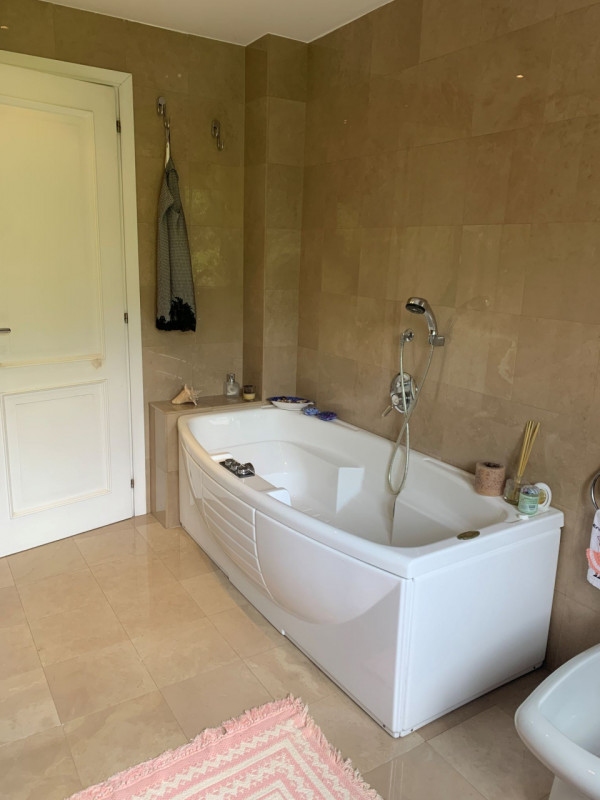 PADOVA ZONA PIO X - Proponiamo in vendita un appartamento di grandi dimensioni in zona residenzia...