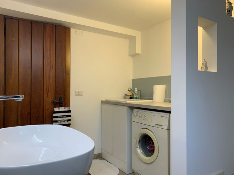 PADOVA ZONA PIO X - Proponiamo in vendita un appartamento di grandi dimensioni in zona residenzia...