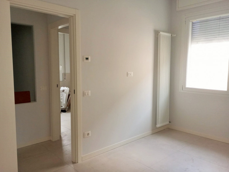 VICENZA, QUARTIERE SAN MARCO: AFFITTASI BICAMERE RISTRUTTURATO IN BIFAMILIARE CON CANTINA - RIF. ...