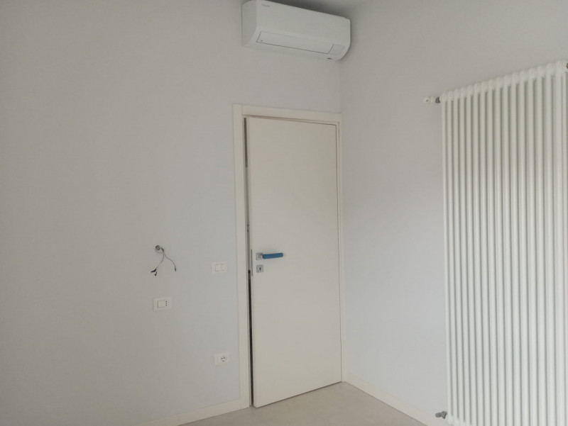 VICENZA, QUARTIERE SAN MARCO: AFFITTASI BICAMERE RISTRUTTURATO IN BIFAMILIARE CON CANTINA - RIF. ...