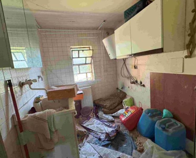 RIF. A.A.343-24

Vendesi all'asta - abitazione unifamiliare su 2 livelli in data 20 marzo 2026

D...