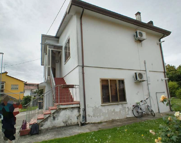 RIF. A.A.207-24

Vendesi all'asta - abitazione unifamiliare su 2 livelli in data 20 marzo 2026

D...