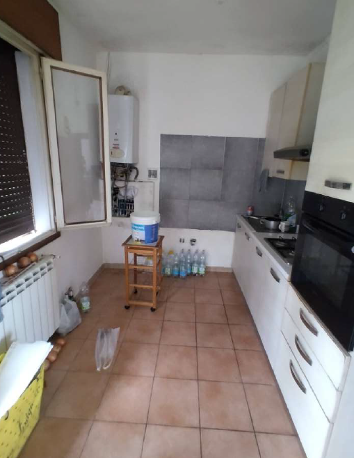 RIF. A.A.207-24

Vendesi all'asta - abitazione unifamiliare su 2 livelli in data 20 marzo 2026

D...