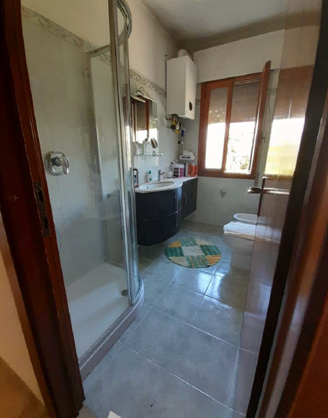 RIF. A.A.215-24

Vendesi all'asta - appartamento al 3° piano con garage in data 20 marzo 2026

De...