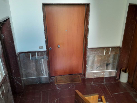 RIF. A.A.215-24

Vendesi all'asta - appartamento al 3° piano con garage in data 20 marzo 2026

De...