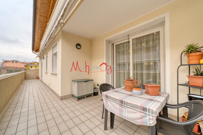 ALBIGNASEGO/SAN GIACOMO (RIF: A0402-R): Elegante appartamento nel cuore di San Giacomo di Albigna...