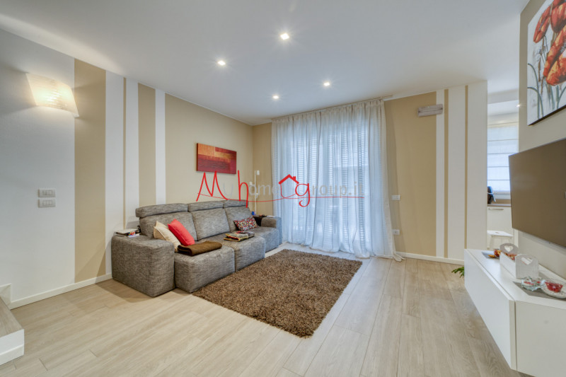 ALBIGNASEGO/SAN GIACOMO (RIF: A0402-R): Elegante appartamento nel cuore di San Giacomo di Albigna...