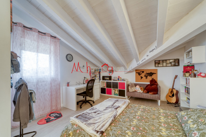 ALBIGNASEGO/SAN GIACOMO (RIF: A0402-R): Elegante appartamento nel cuore di San Giacomo di Albigna...