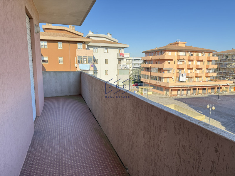 Sottomarina - (VE)
Proponiamo in località Sottomarina a circa 1 km dal mare, in zona tranquilla e...