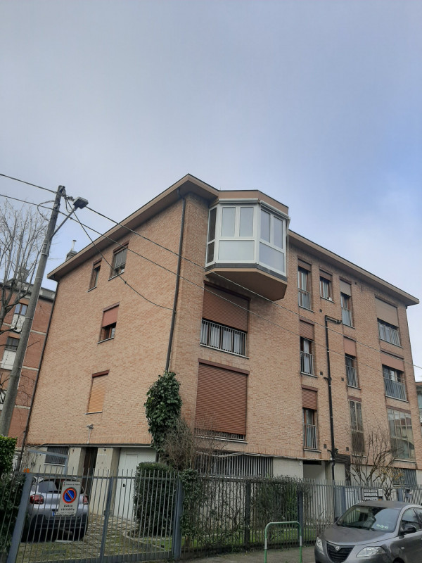 Nel quartiere di Pontevigodarzere, in una posizione tranquilla e comoda a tutti i servizi, propon...