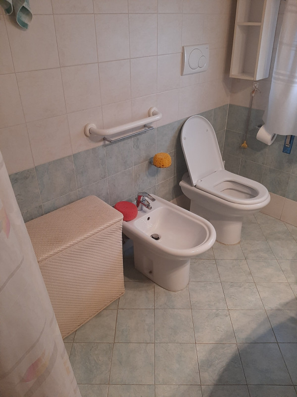 Nel quartiere di Pontevigodarzere, in una posizione tranquilla e comoda a tutti i servizi, propon...