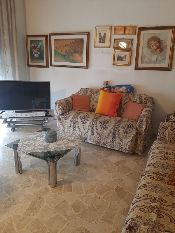 Nel quartiere di Pontevigodarzere, in una posizione tranquilla e comoda a tutti i servizi, propon...