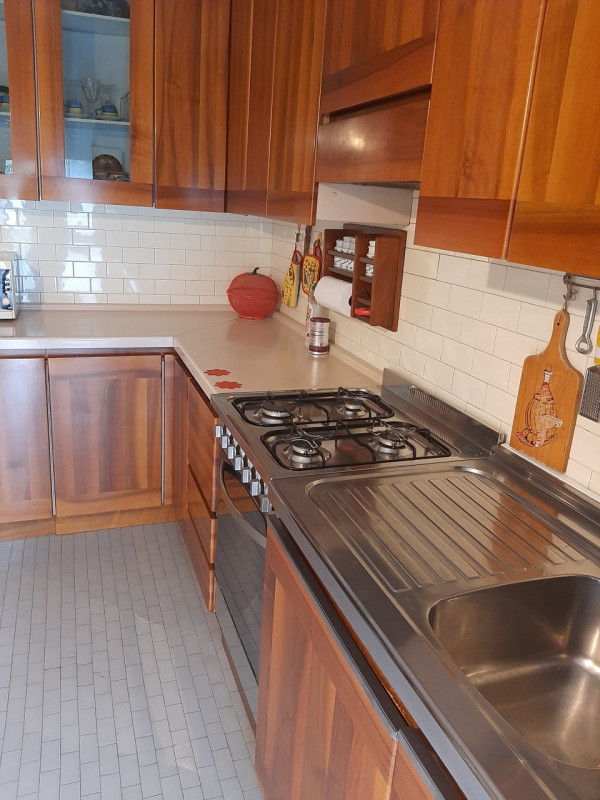 Nel quartiere di Pontevigodarzere, in una posizione tranquilla e comoda a tutti i servizi, propon...