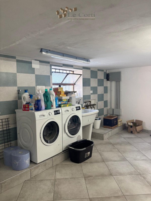 In posizione centrale a Villaga proponiamo una splendida villetta indipendente di recente ristrut...