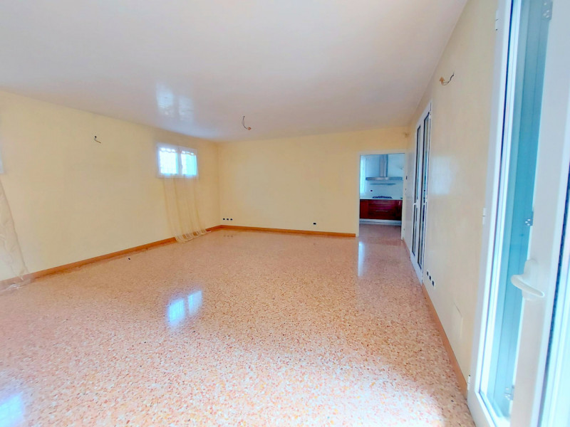 PRESTIGIOSA VILLA SINGOLA CON AMPIO GIARDINO ALL'ARCELLA €.680.000 rif.CL523


Nel cuore della vi...