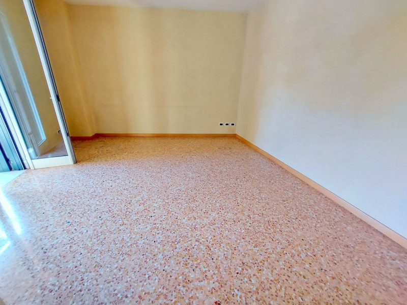 PRESTIGIOSA VILLA SINGOLA CON AMPIO GIARDINO ALL'ARCELLA €.680.000 rif.CL523


Nel cuore della vi...