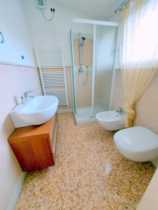 PRESTIGIOSA VILLA SINGOLA CON AMPIO GIARDINO ALL'ARCELLA €.680.000 rif.CL523


Nel cuore della vi...