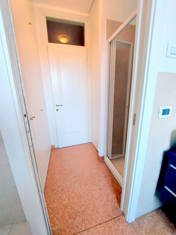 PRESTIGIOSA VILLA SINGOLA CON AMPIO GIARDINO ALL'ARCELLA €.680.000 rif.CL523


Nel cuore della vi...