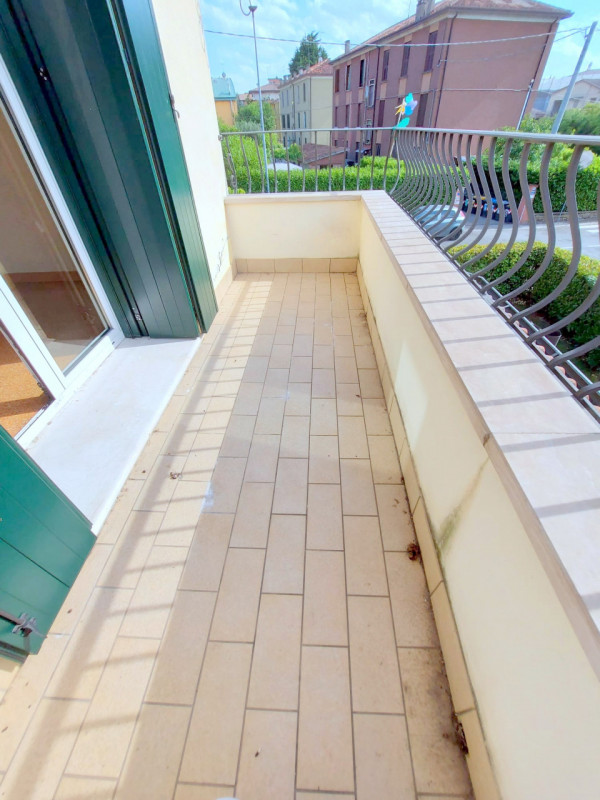 PRESTIGIOSA VILLA SINGOLA CON AMPIO GIARDINO ALL'ARCELLA €.680.000 rif.CL523


Nel cuore della vi...