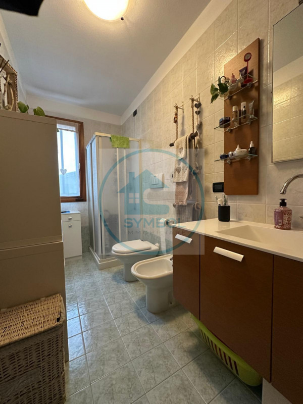 Nel cuore di Zero Branco, proponiamo in vendita un elegante appartamento duplex situato al primo ...