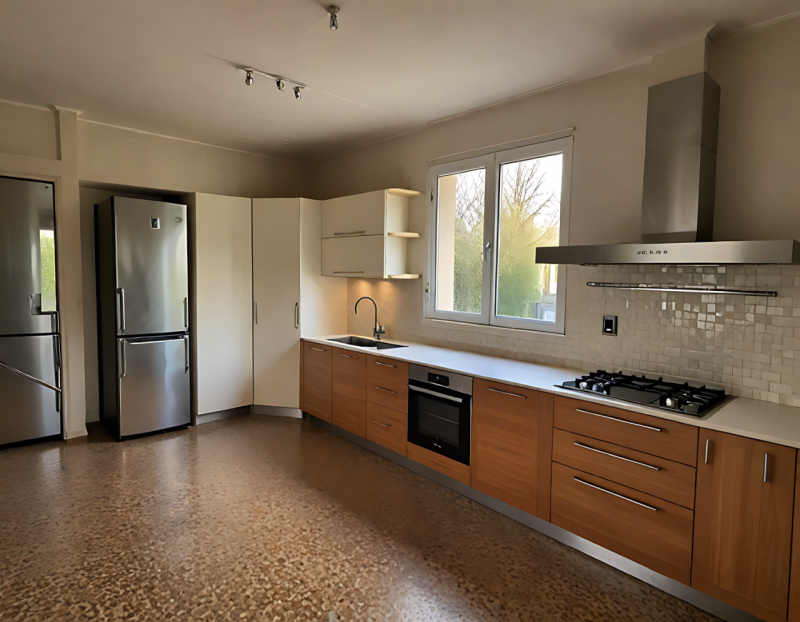 (Per INFO Monica 3482688677) Nel cuore del quartiere Arcella a Padova, in zona servitissima da tr...