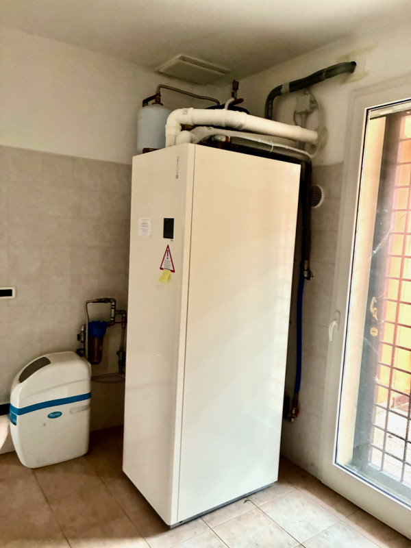 (Per INFO Monica 3482688677) Nel cuore del quartiere Arcella a Padova, in zona servitissima da tr...