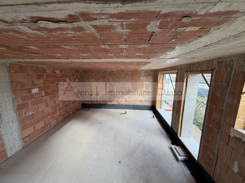 LOREGGIA – PORZIONE DI BIFAMILIARE MODERNA AL GREZZO AVANZATO, PRONTA PER ESSERE PERSONALIZZATA

...