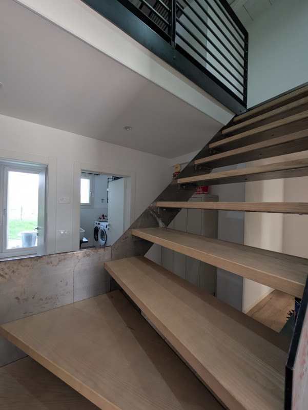 Proponiamo in vendita immobile di 160 mq completamente ristrutturato, con importanti interventi d...