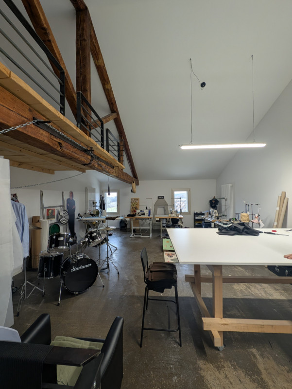 Proponiamo in vendita immobile di 160 mq completamente ristrutturato, con importanti interventi d...