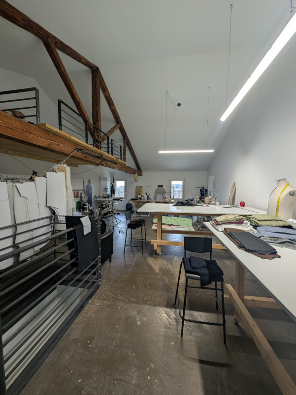 Proponiamo in vendita immobile di 160 mq completamente ristrutturato, con importanti interventi d...