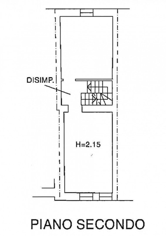 Nel suggestivo comune montano di Posina, proponiamo in vendita una porzione centrale di casa a sc...