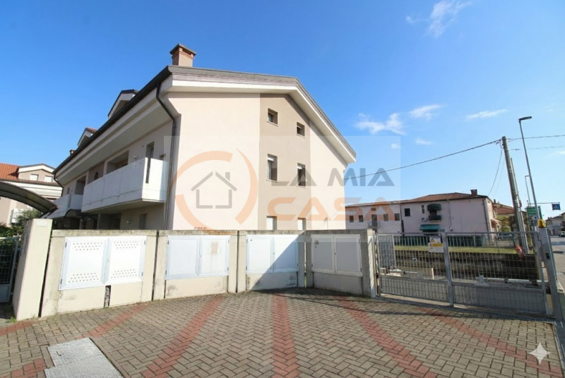 San Pietro Viminario - Mini appartamento in palazzina di sole 8 unità, posizionato al piano terra...