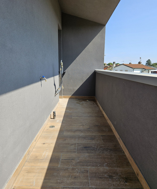 Bifamiliare €. 320.000 Nuova Classe A4 giardino mq. 250.

Nel centro di Codevigo , Bifamiliare  i...