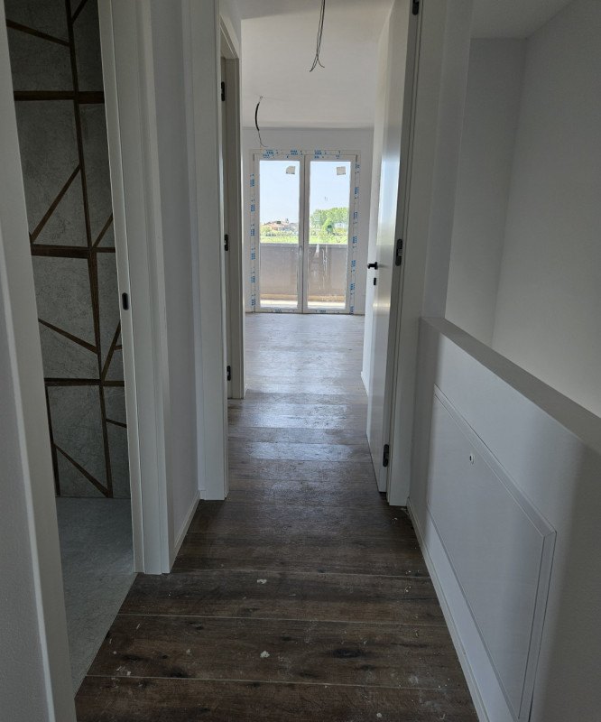 Bifamiliare €. 320.000 Nuova Classe A4 giardino mq. 250.

Nel centro di Codevigo , Bifamiliare  i...