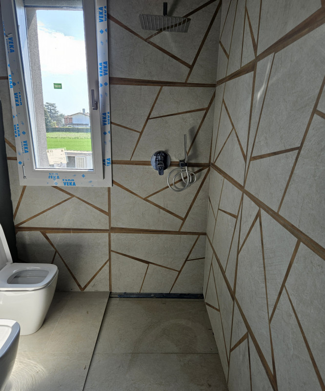 Bifamiliare €. 320.000 Nuova Classe A4 giardino mq. 250.

Nel centro di Codevigo , Bifamiliare  i...