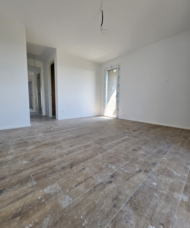 Bifamiliare €. 320.000 Nuova Classe A4 giardino mq. 250.

Nel centro di Codevigo , Bifamiliare  i...
