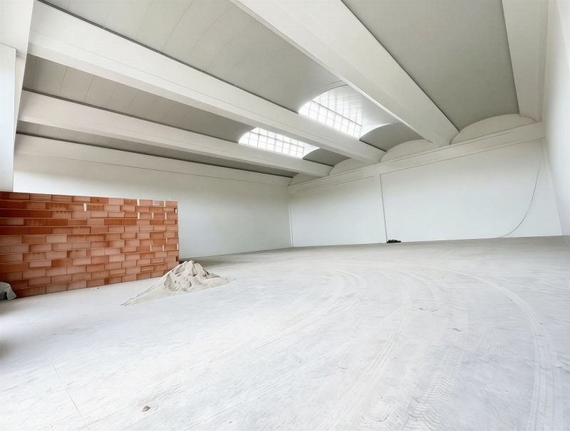 Per informazioni: 375.7062731

EUROMEDIA propone in vendita un interessante immobile a destinazio...