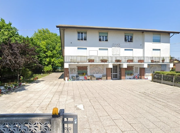 Rif. A.A.237-23

Vendita all'asta - villa unifamiliare su due livelli con giardino in data 12 mar...